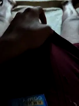 PRIYANHUxh online show from 04/23/26, 01:35