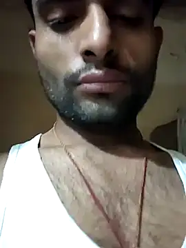 PRIYANHUxh online show from 04/07/26, 07:48