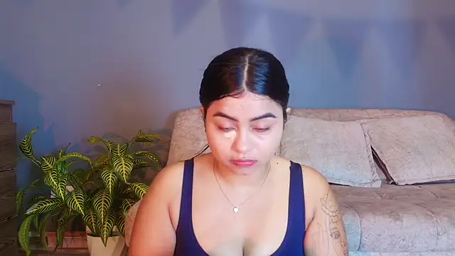 Snapshot of jade_brunnette chatting on 06/19/26, 08:14 jade brunnette online show from 06/19/26, 08:14
