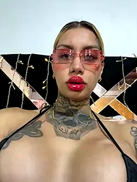 Snapshot of Zaratattoox chatting on 10/09/25, 03:51 Zaratattoox online show from 10/09/25, 03:51