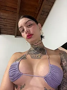 Snapshot of Zaratattoox chatting on 04/30/26, 07:48 Zaratattoox online show from 04/30/26, 07:48