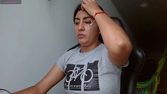 danna peterson1 online show from 10/23/25, 07:56