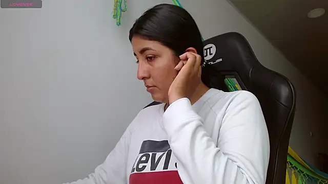 danna peterson1 online show from 10/28/25, 06:07