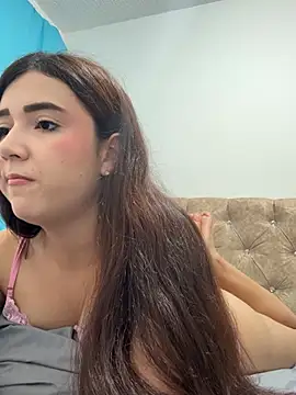 Snapshot of mia_cooper_24 chatting on 06/19/26, 02:50 mia cooper 24 online show from 06/19/26, 02:50