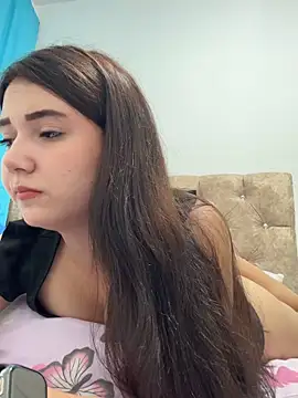 mia cooper 24 online show from 04/15/26, 04:29