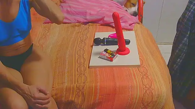 Snapshot of couplemilf2 chatting on 02/13/25, 10:00 couplemilf2 online show from 02/13/25, 10:00