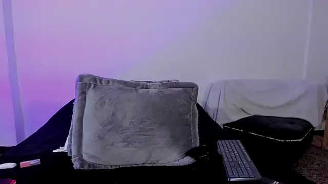 MichelleManson online show from 11/29/25, 11:10