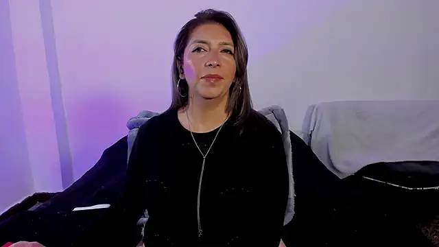 MichelleManson online show from 11/22/25, 10:25