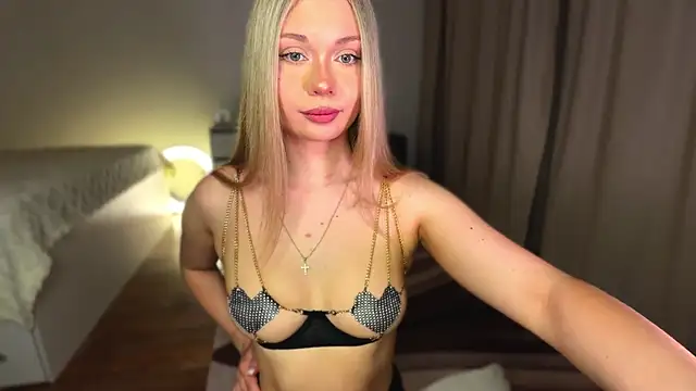 diaanona online show from 06/30/26, 11:05