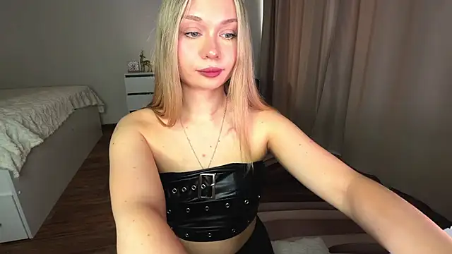 diaanona online show from 06/16/26, 03:23