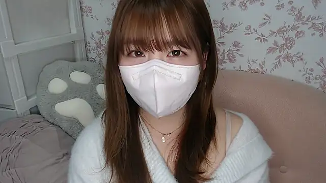 mei hosina online show from 04/05/26, 03:40