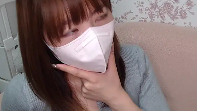 mei hosina online show from 09/17/25, 03:36