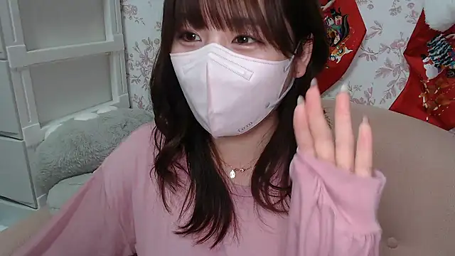 mei hosina online show from 12/20/25, 03:48