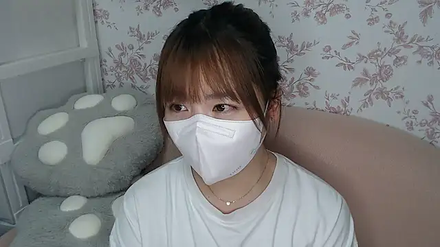Snapshot of mei_hosina chatting on 06/16/26, 04:51 mei hosina online show from 06/16/26, 04:51