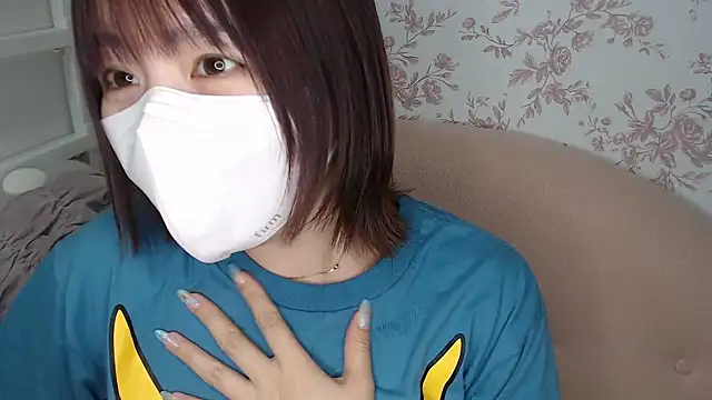 Snapshot of mei_hosina chatting on 06/19/26, 04:02 mei hosina online show from 06/19/26, 04:02