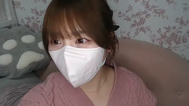 mei hosina online show from 03/22/26, 03:35