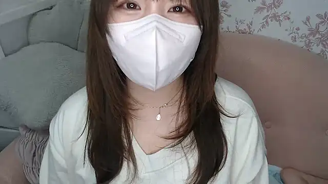 mei hosina online show from 03/12/26, 03:49