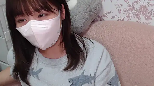 mei hosina online show from 09/19/25, 03:49