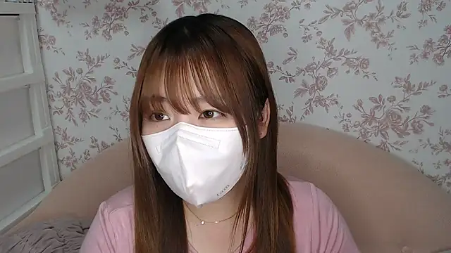 Snapshot of mei_hosina chatting on 06/13/26, 03:43 mei hosina online show from 06/13/26, 03:43