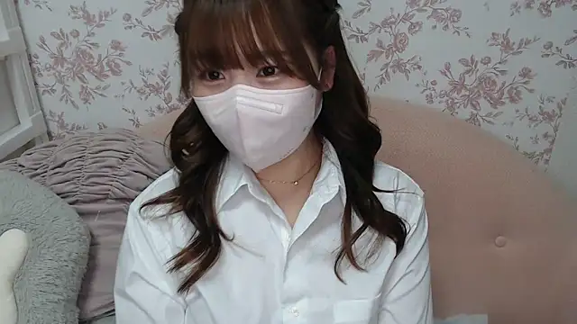 mei hosina online show from 03/07/26, 03:39