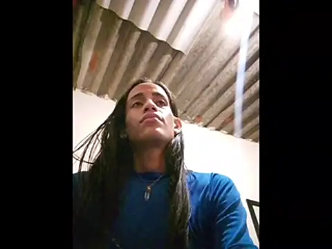 Snapshot of AlexaWarner chatting on 12/02/25, 07:04 AlexaWarner online show from 12/02/25, 07:04