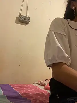 AlexaWarner online show from 02/20/26, 04:09