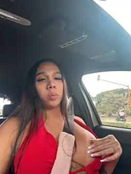 Snapshot of salome_cortes26 chatting on 05/16/26, 06:40 salome cortes26 online show from 05/16/26, 06:40