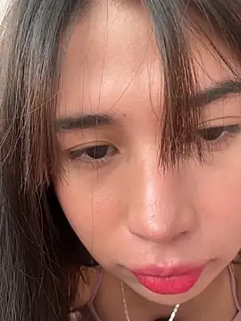 AlessiaVix online show from 04/19/26, 06:10