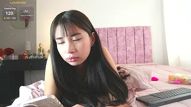 AlessiaVix online show from 02/17/26, 04:59