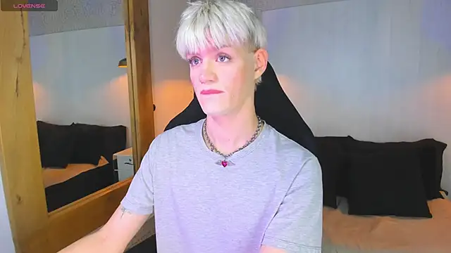 VladHellsing4 online show from 03/19/26, 02:28