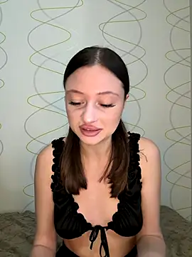 Kimsweet7 online show from 10/26/25, 10:59