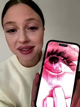 Kimsweet7 online show from 10/17/25, 11:01