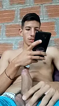 Snapshot of sbsmenhot chatting on 02/13/25, 04:07 sbsmenhot online show from 02/13/25, 04:07