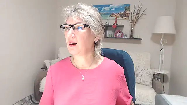 FleurMays online show from 11/02/25, 05:56