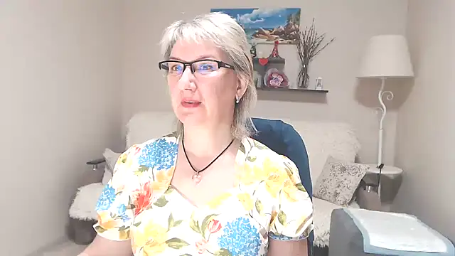 FleurMays online show from 05/20/26, 03:25