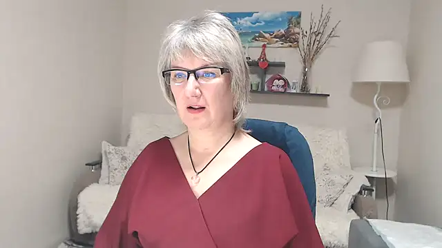 FleurMays online show from 12/01/25, 04:57