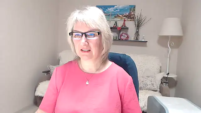 FleurMays online show from 04/19/26, 05:19
