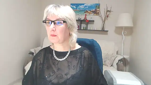 Snapshot of FleurMays chatting on 02/27/25, 06:02 FleurMays online show from 02/27/25, 06:02
