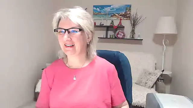 FleurMays online show from 05/01/26, 01:43