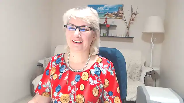 Snapshot of FleurMays chatting on 02/28/25, 03:04 FleurMays online show from 02/28/25, 03:04