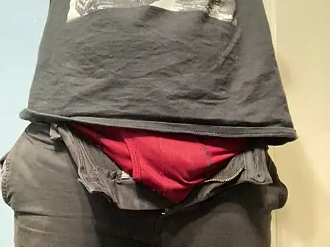 Snapshot of MyNameJeff1856 chatting on 12/12/24, 04:48 MyNameJeff1856 online show from 12/12/24, 04:48