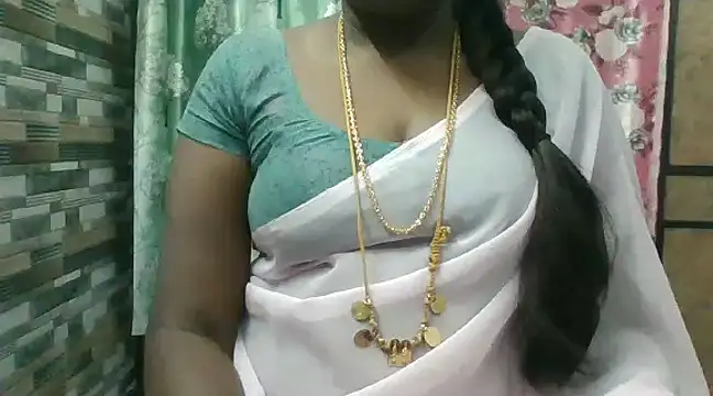 Snapshot of Hot_akshara chatting on 12/13/24, 03:21 Hot akshara online show from 12/13/24, 03:21