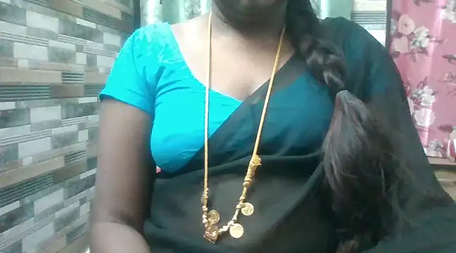 Snapshot of Hot_akshara chatting on 12/06/24, 07:17 Hot akshara online show from 12/06/24, 07:17