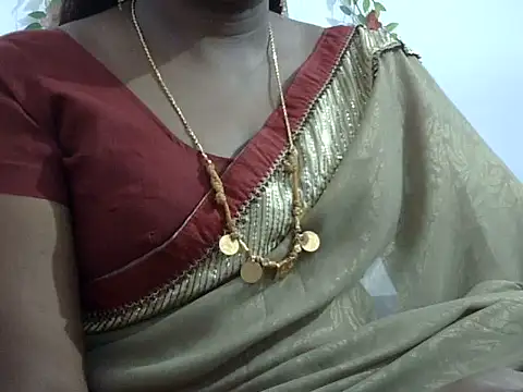 Snapshot of Hot_akshara chatting on 10/06/25, 04:52 Hot akshara online show from 10/06/25, 04:52