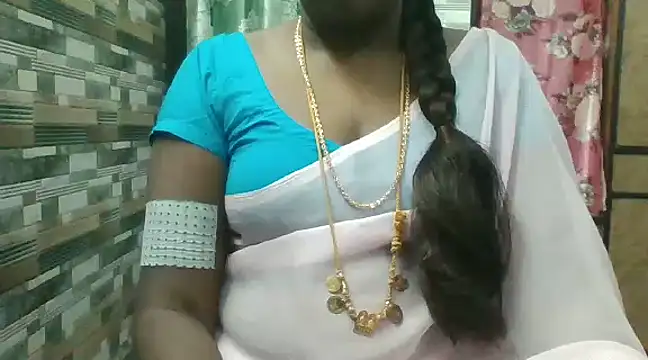 Snapshot of Hot_akshara chatting on 12/02/24, 03:31 Hot akshara online show from 12/02/24, 03:31