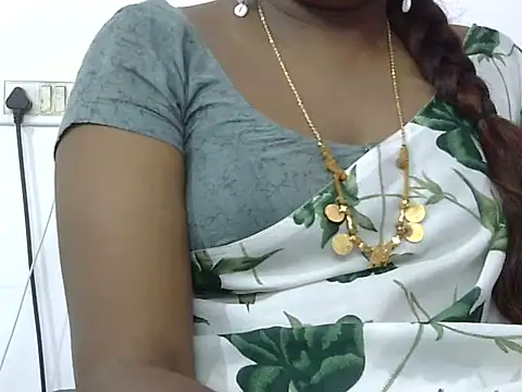 Snapshot of Hot_akshara chatting on 09/28/25, 03:52 Hot akshara online show from 09/28/25, 03:52