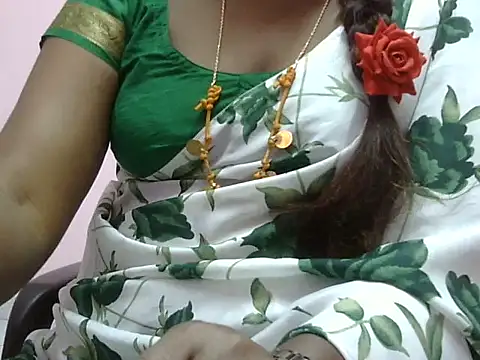 Hot akshara online show from 02/25/26, 02:06