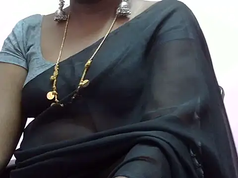 Hot akshara online show from 12/14/25, 12:33