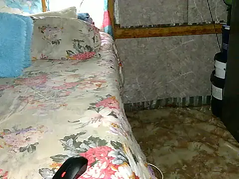 Zuzu angel online show from 04/12/26, 05:44