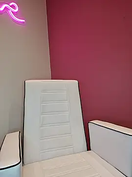 Lydie off online show from 10/24/25, 07:29